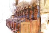 020-Трогир-собор Св.Ловро-деревянные скамьи